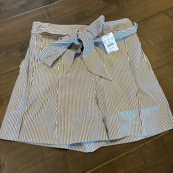 J.Crew striped paper bag waste shorts - Picture 2 of 3